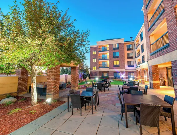 Courtyard by Marriott Denver South/Park Meadows Mall hotel detail image 2