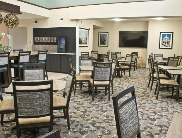 Hampton Inn & Suites Denver-Speer Boulevard hotel detail image 2