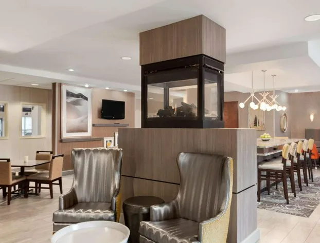 Hampton Inn & Suites Denver - Cherry Creek hotel detail image 4