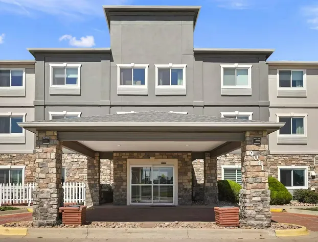 Baymont by Wyndham Henderson Northeast Denver hotel detail image 1