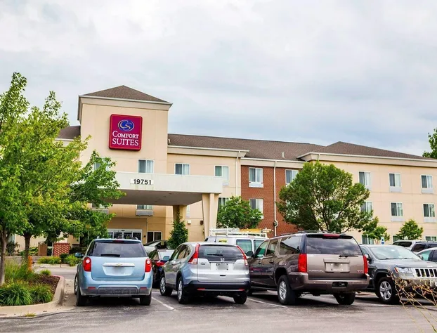 Comfort Suites Independence - Kansas City hotel detail image 2