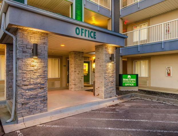 HomeTowne Studios By Red Roof Denver - Airport/ Aurora hotel detail image 1