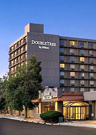 DoubleTree by Hilton Hotel Denver hotel detail image 2