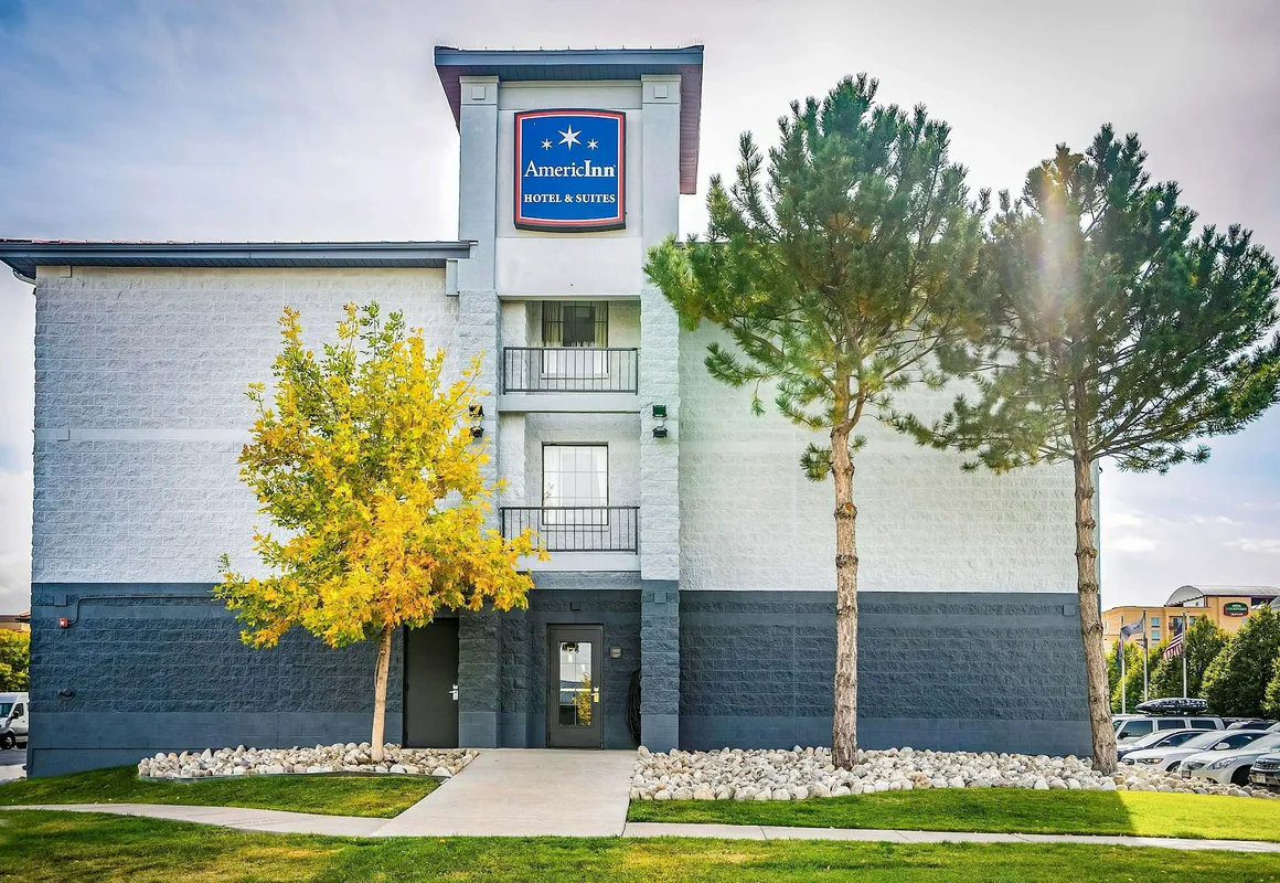 AmericInn by Wyndham Denver Airport hotel hero