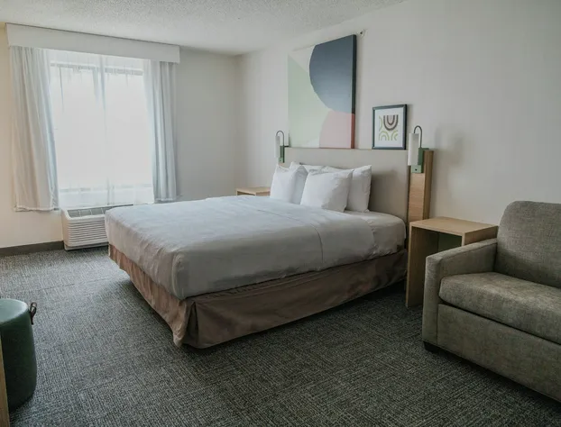 Spark by Hilton Denver International Airport hotel detail image 3