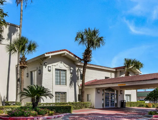 Studio 6 Baytown, TX - Garth Road hotel detail image 3