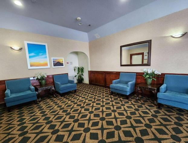 Days Inn & Suites by Wyndham Pasadena hotel detail image 1