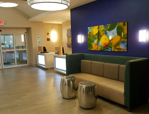 Holiday Inn Express Hotel & Suites Pearland by IHG hotel detail image 2