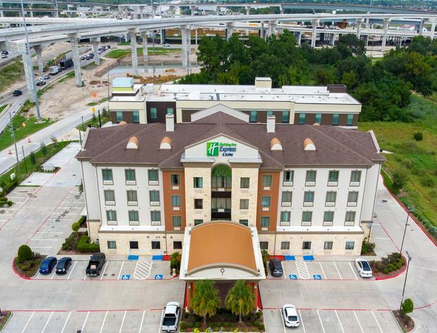Holiday Inn Express & Suites Houston South near Pearland, an IHG Hotel hotel detail image 3