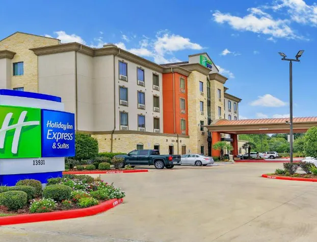 Holiday Inn Express & Suites Houston South near Pearland by IHG hotel detail image 3