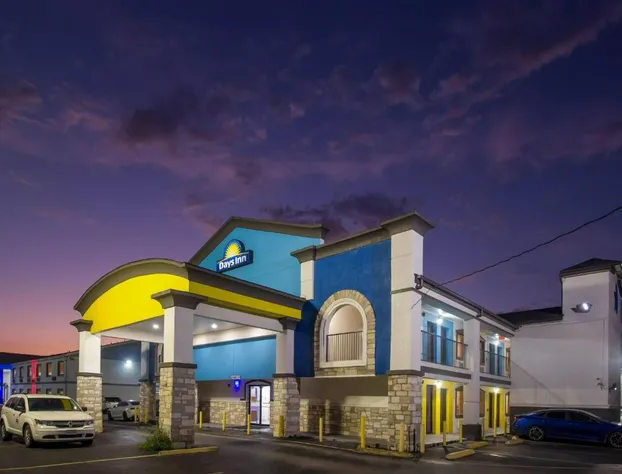 Days Inn by Wyndham Houston East hotel detail image 4