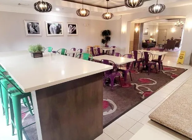 Kemah Edgewater Hotel, SureStay Collection by Best Western hotel detail image 1