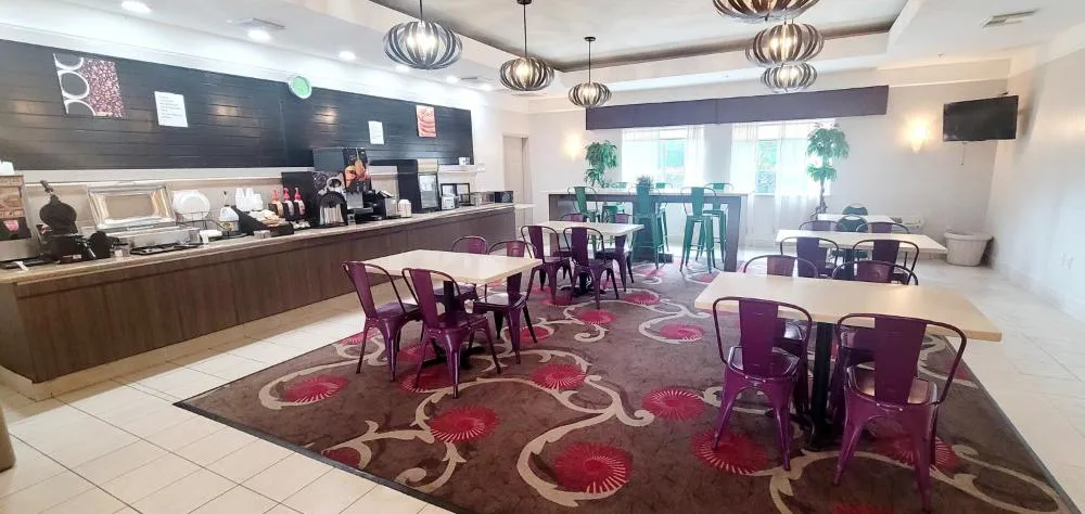 Kemah Edgewater Hotel, SureStay Collection by Best Western hotel detail image 2