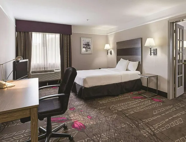 Kemah Edgewater Hotel, SureStay Collection by Best Western hotel detail image 4