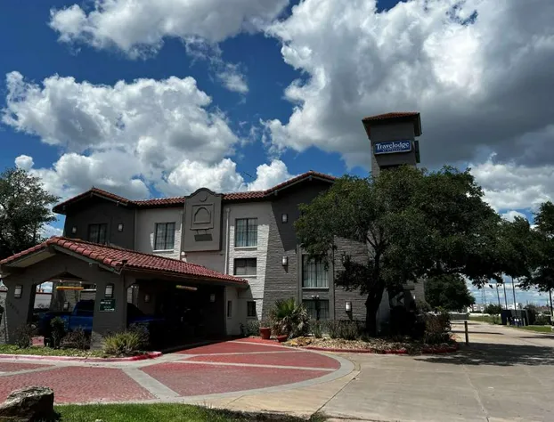 Travelodge by Wyndham Houston Cy-Fair hotel detail image 1