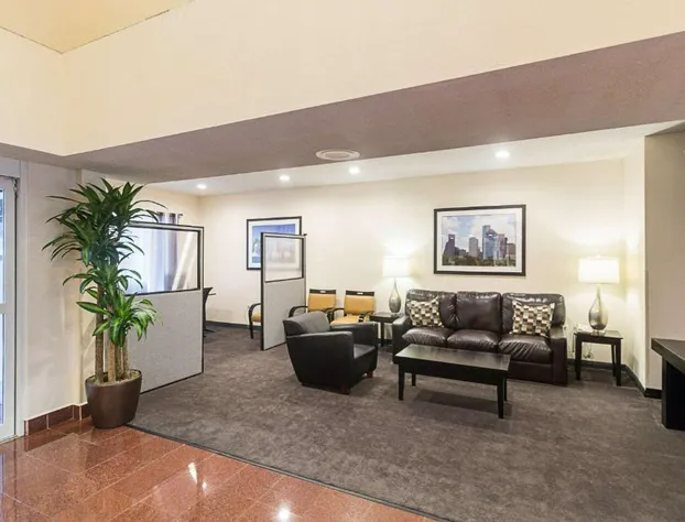 Quality Inn & Suites West Chase hotel detail image 3