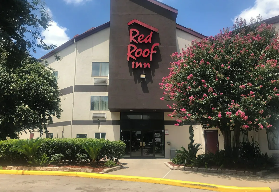Red Roof Inn Houston - Brookhollow hotel hero