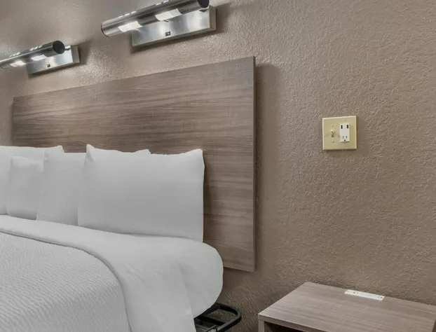 Red Roof Inn Houston - Brookhollow hotel detail image 1