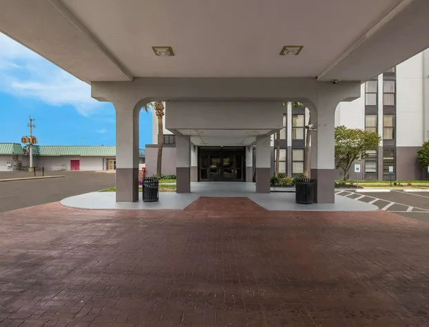 Quality Inn Houston East I-10 hotel detail image 1