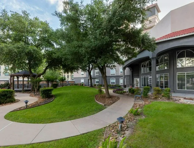 La Quinta Inn & Suites by Wyndham Houston Bush IAH South hotel detail image 2