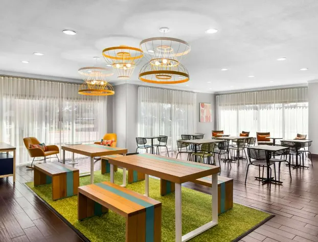 Spark by Hilton Pearland hotel detail image 2