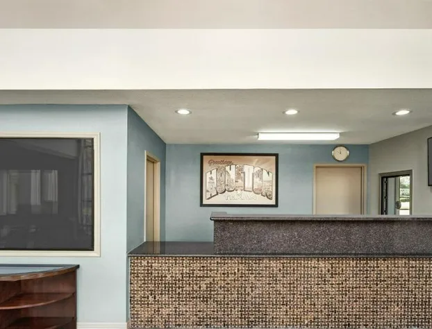 Crystal Inn Northeast Houston Downtown I-610 hotel detail image 3