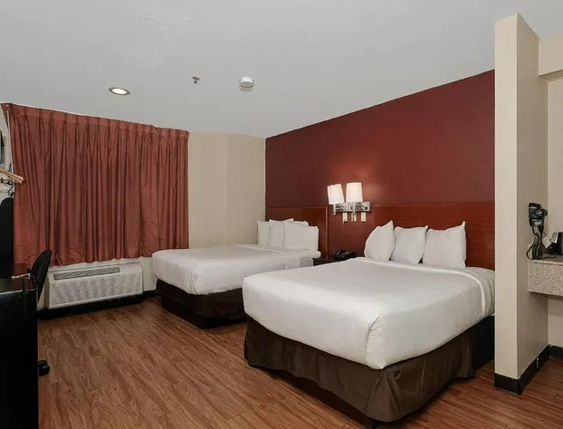 GreenTree Inn Houston IAH Airport hotel detail image 4