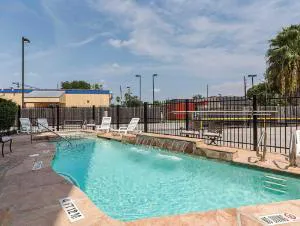 Comfort Suites Houston near Medical Center- NRG Stadium hotel detail image 4