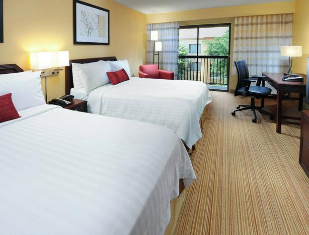 Courtyard by Marriott Houston Hobby Airport hotel detail image 4