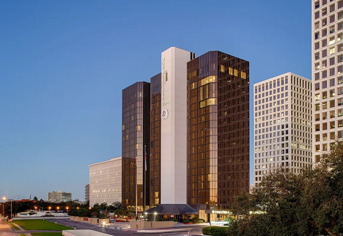 DoubleTree by Hilton Hotel Houston - Greenway Plaza hotel hero