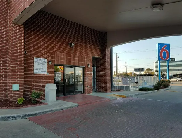 Motel 6 Houston, TX - Brookhollow hotel detail image 3