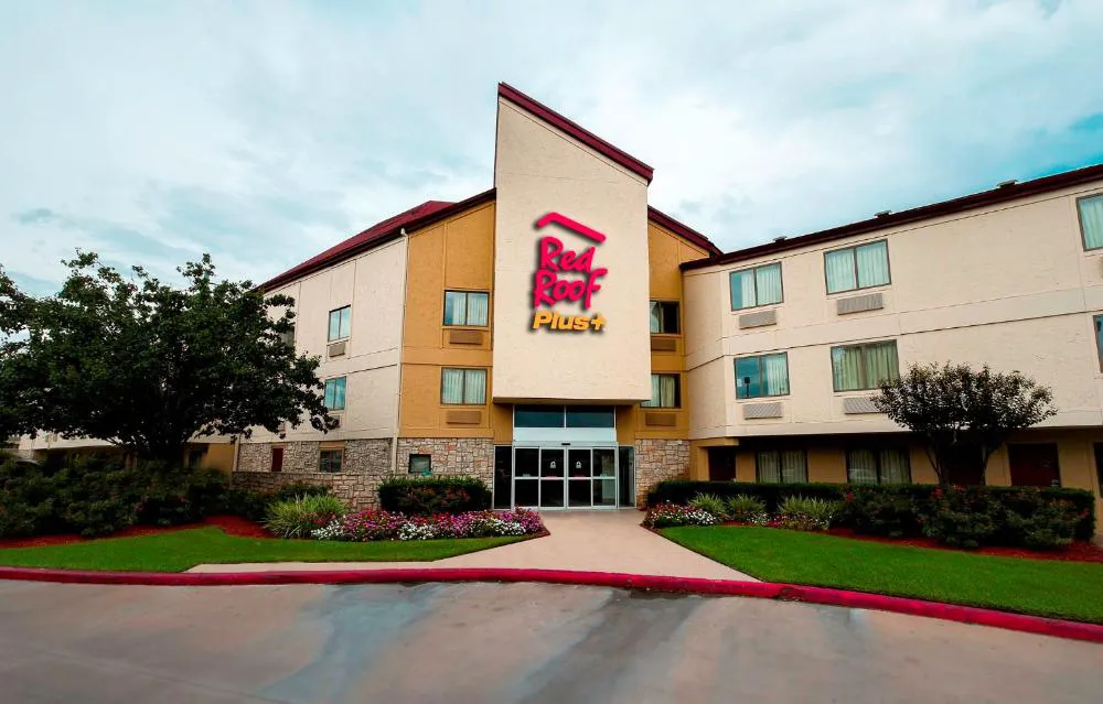Red Roof Inn PLUS+ Houston - Energy Corridor hotel hero