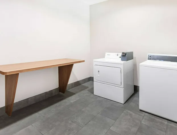 Wingate by Wyndham Houston Bush Intercontinental Airport hotel detail image 4