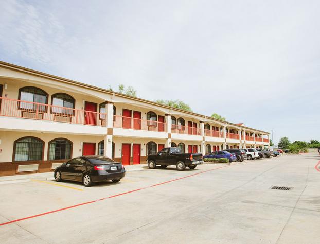 Palace Inn - Baytown I-10 hotel detail image 1