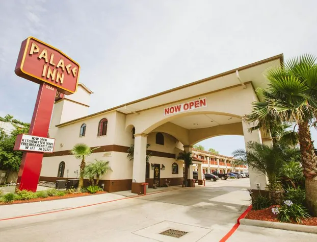 Palace Inn - Baytown I-10 hotel detail image 2