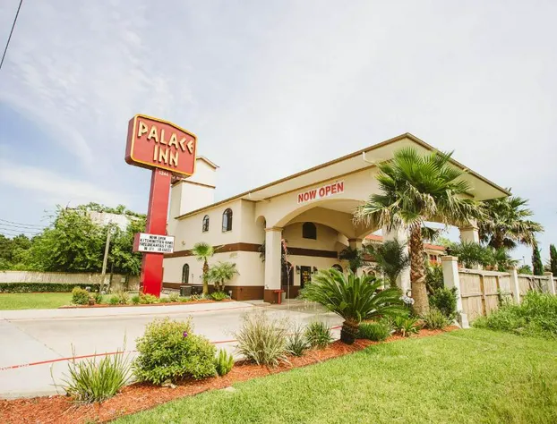 Palace Inn - Baytown I-10 hotel detail image 2