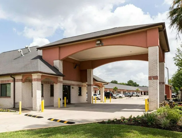 Scottish Inn & Suites hotel detail image 1