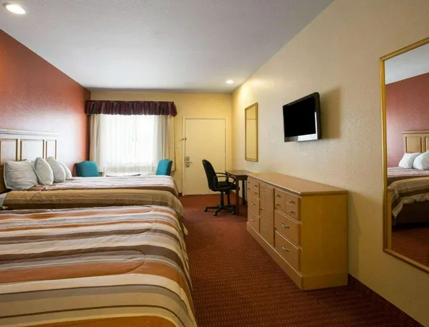 Scottish Inn & Suites hotel detail image 4