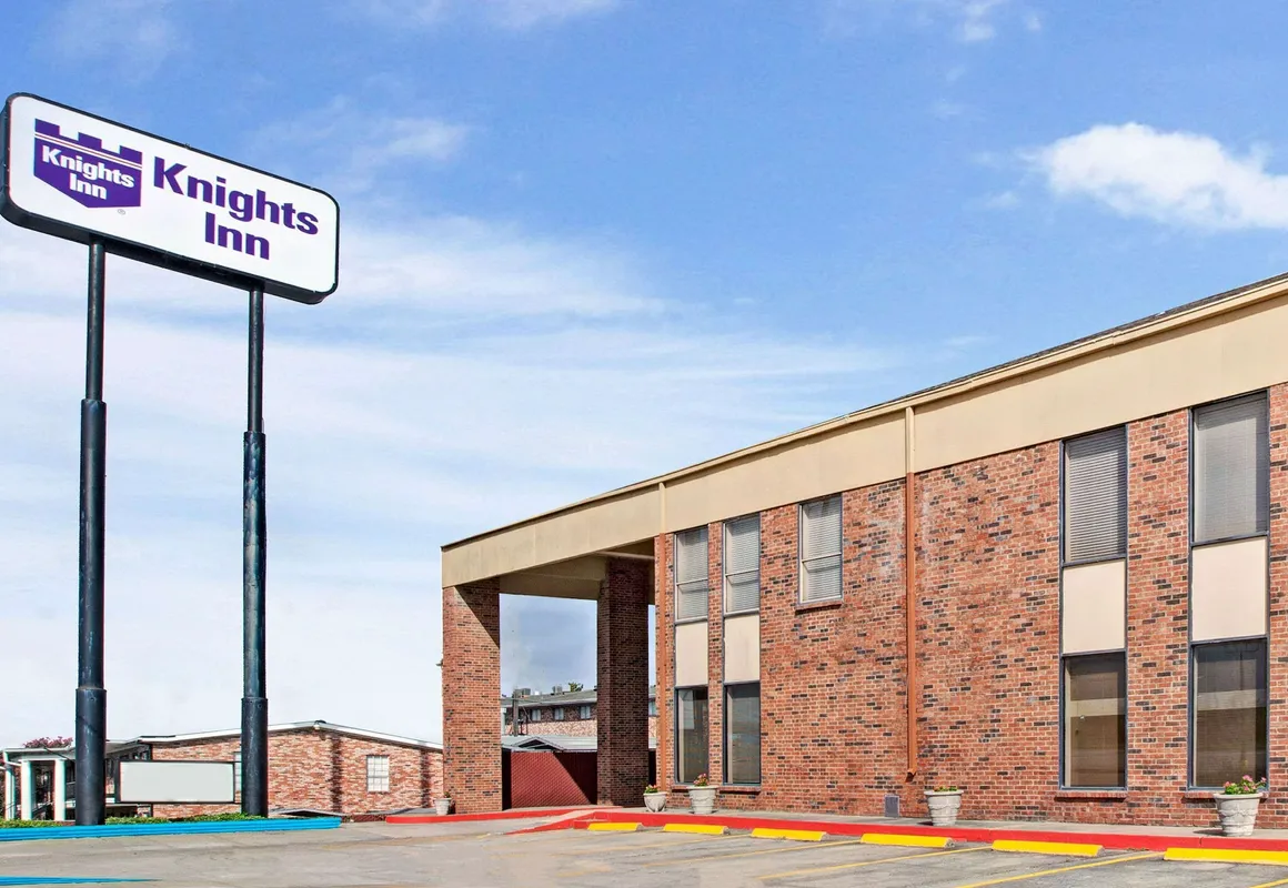 Knights Inn South Houston hotel hero