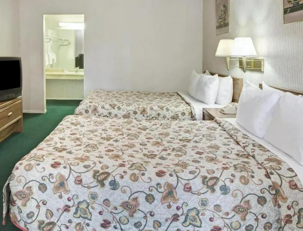 Knights Inn South Houston hotel detail image 4