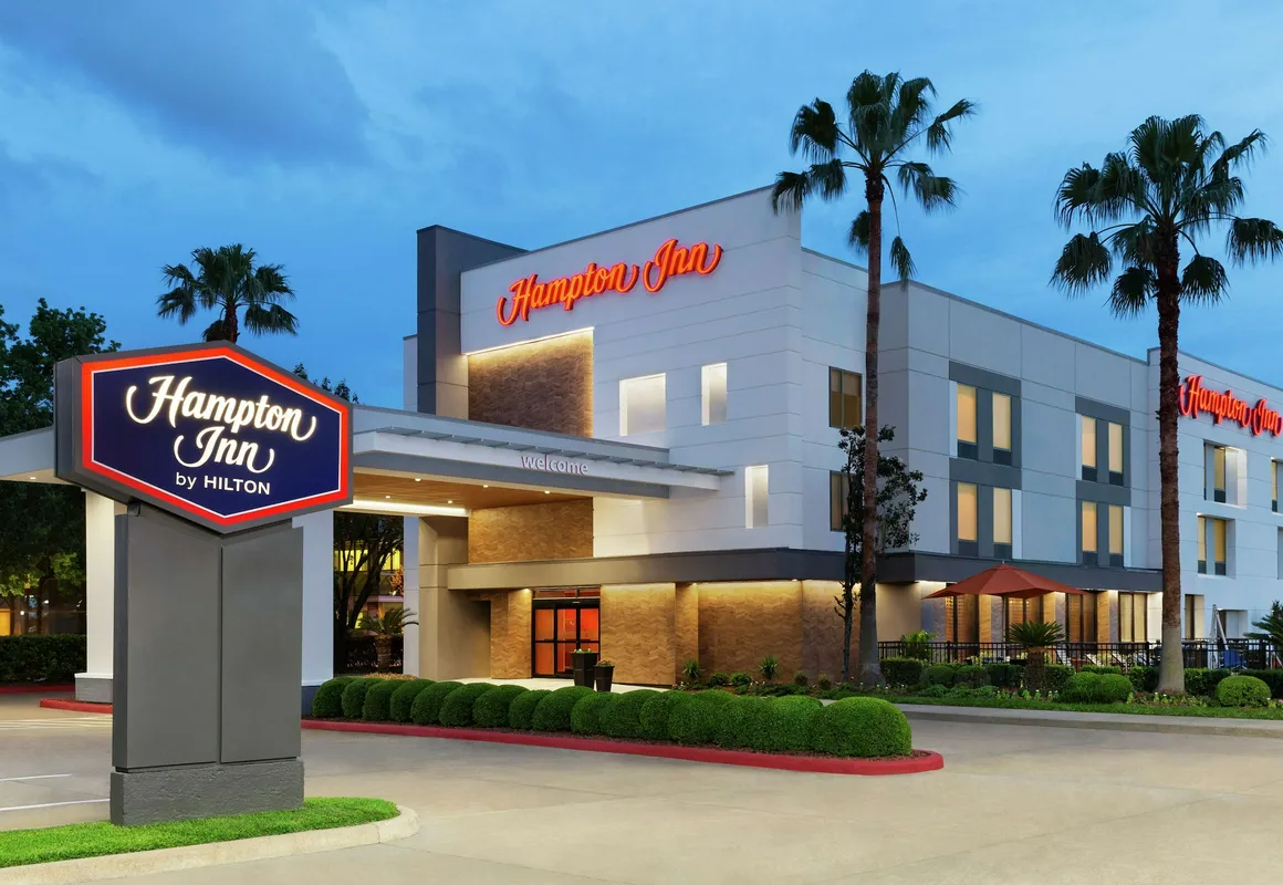 Hampton Inn Houston-Brookhollow hotel hero