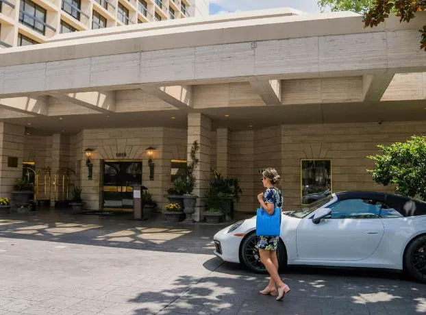 Houston Grand Hotel - River Oaks hotel detail image 2