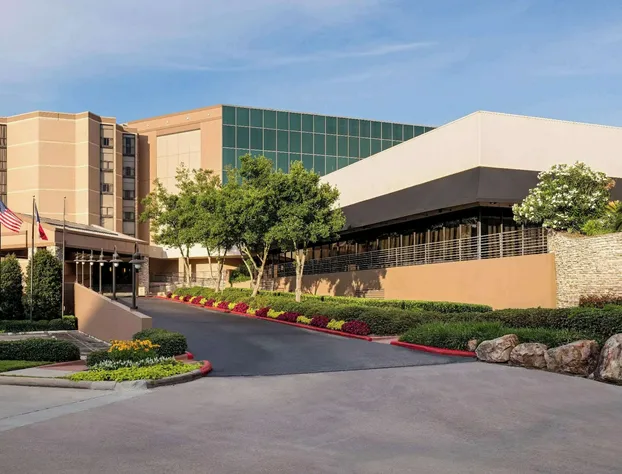 Sonesta Hotel Houston IAH Airport hotel detail image 1