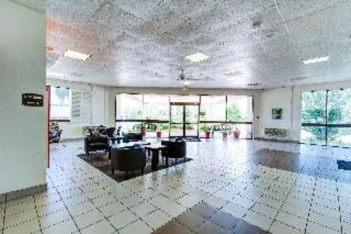 Motel 6 Houston Hobby hotel hero