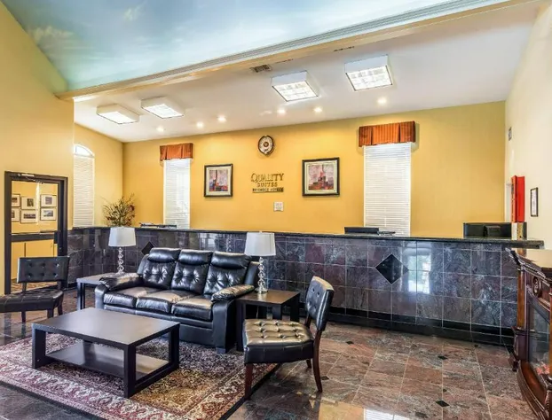 Quality Suites North hotel detail image 2