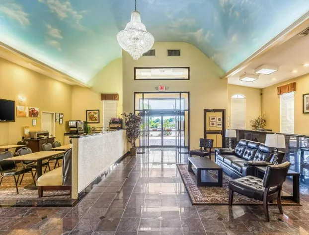 Quality Suites North hotel detail image 3