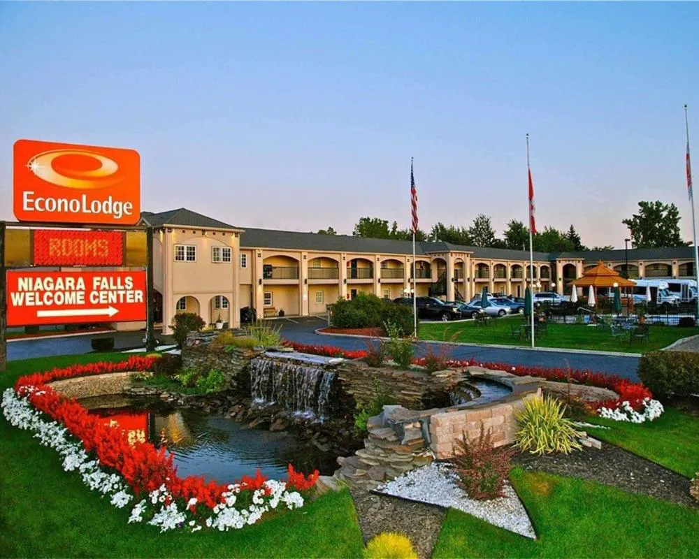 Econo Lodge At The Falls North hotel hero