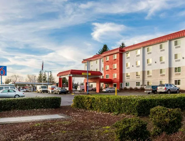Motel 6 Wilsonville, OR - Portland hotel detail image 3