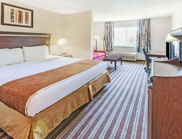 Days Inn & Suites by Wyndham Vancouver hotel detail image 4