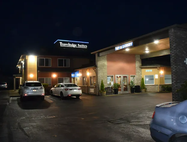 Travelodge Suites by Wyndham Newberg hotel detail image 3